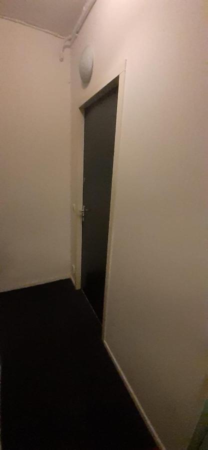 Charlotte, Not For Parties, Not A Hotel, Room With Shared Bathroom, No Kitchen Amsterdam Luaran gambar