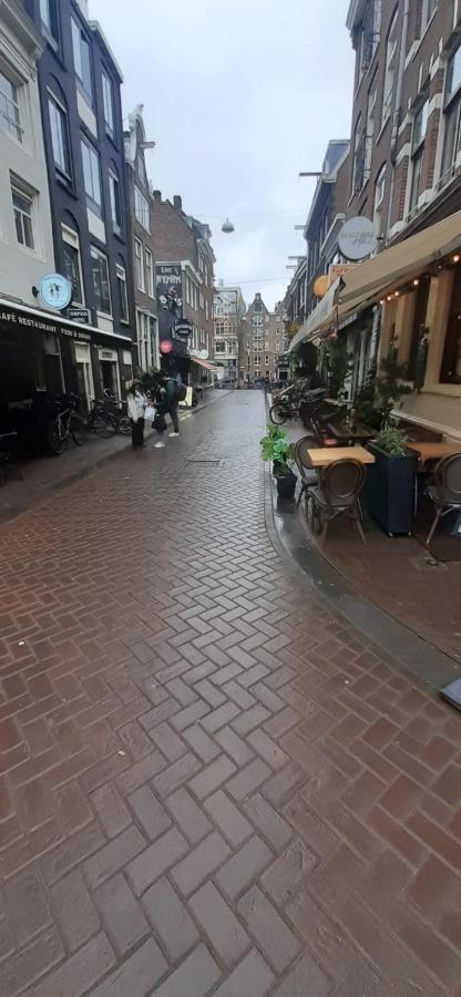 Charlotte, Not For Parties, Not A Hotel, Room With Shared Bathroom, No Kitchen Amsterdam Luaran gambar